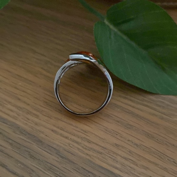 𝅺✨ Summer fun Ring. Multi color fresh leaf pattern. Size 8 - Picture 8 of 9